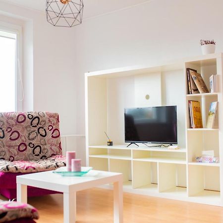 Centro Apartamentai Naujoji Akmene Buitenkant foto