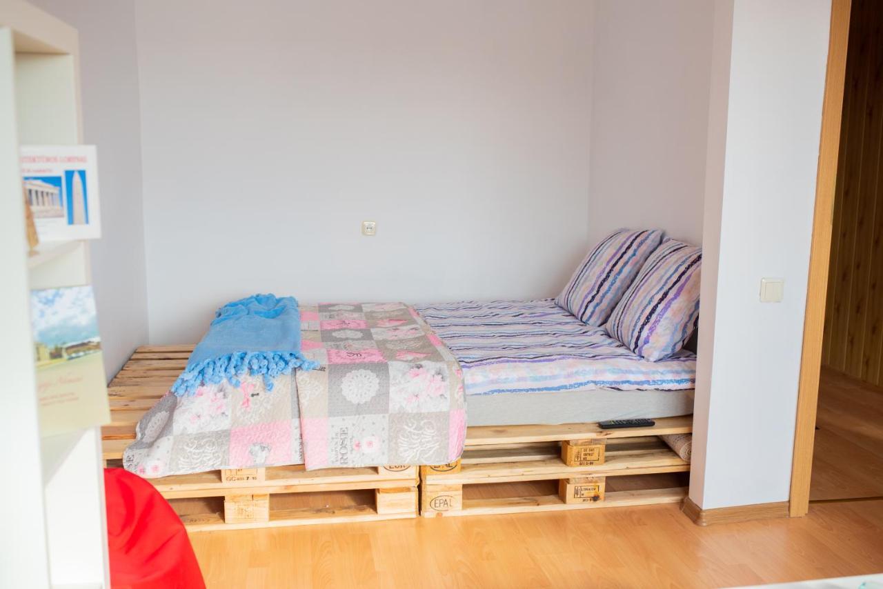 Centro Apartamentai Naujoji Akmene Buitenkant foto